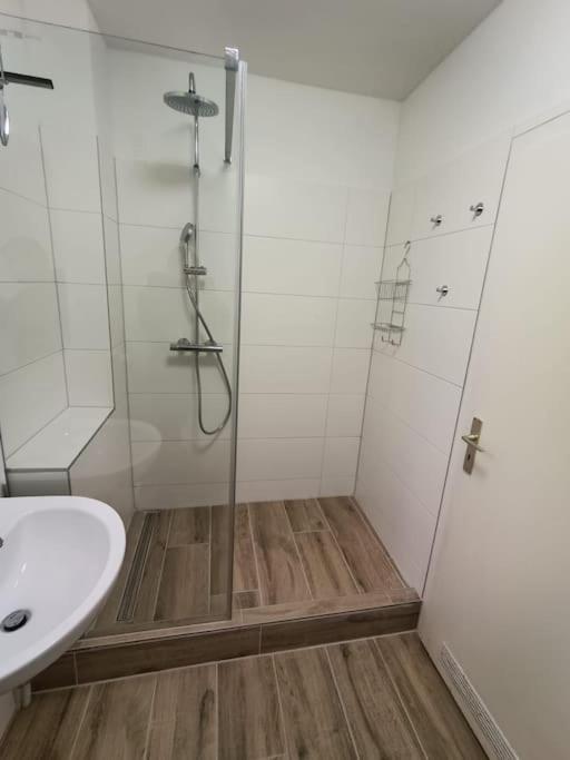 Comfortable Apartment With Balcony Бохум Экстерьер фото